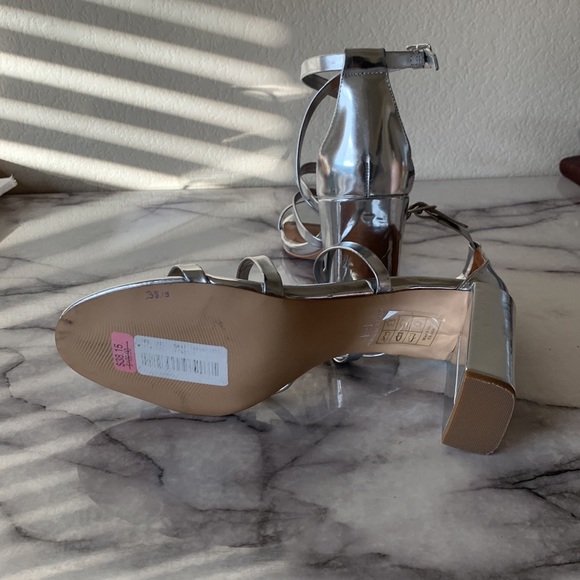 NWOB H by Halston Luna Silver Sandal Heels - Picture 7 of 9